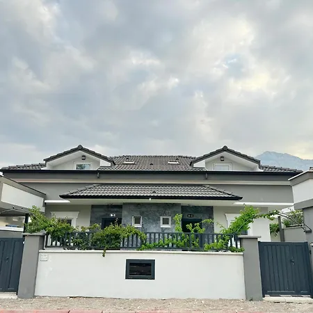 Villa Diamond B1 Blok Ikiz Ortak Havuzlu *