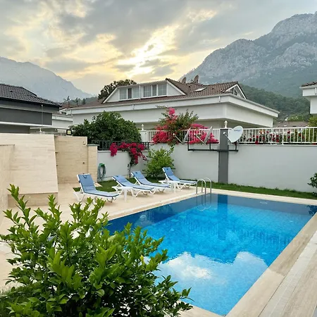 Villa Diamond B1 Blok Ikiz Ortak Havuzlu Kemer