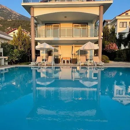 Villa Diamond Villa's